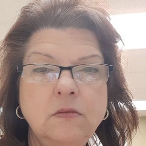 Meet your Posher, Adrienne